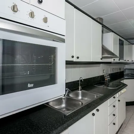 Homeholidaysrentals Jade Costa Barcelona *